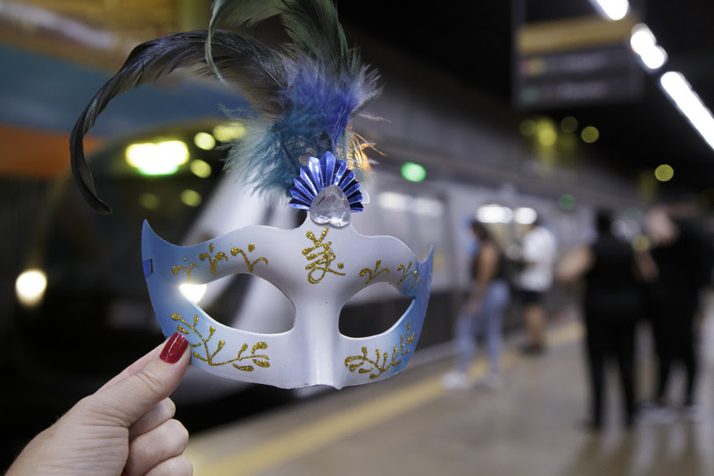Metrô vai funcionar sem parar da sexta de Carnaval à Quarta-feira de Cinzas