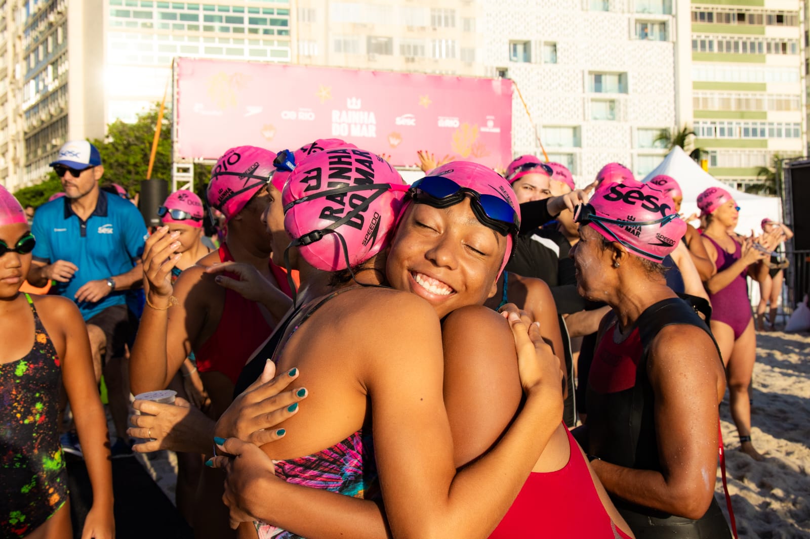Muito mais que bundinha de fora: a real beleza feminina em Copacabana