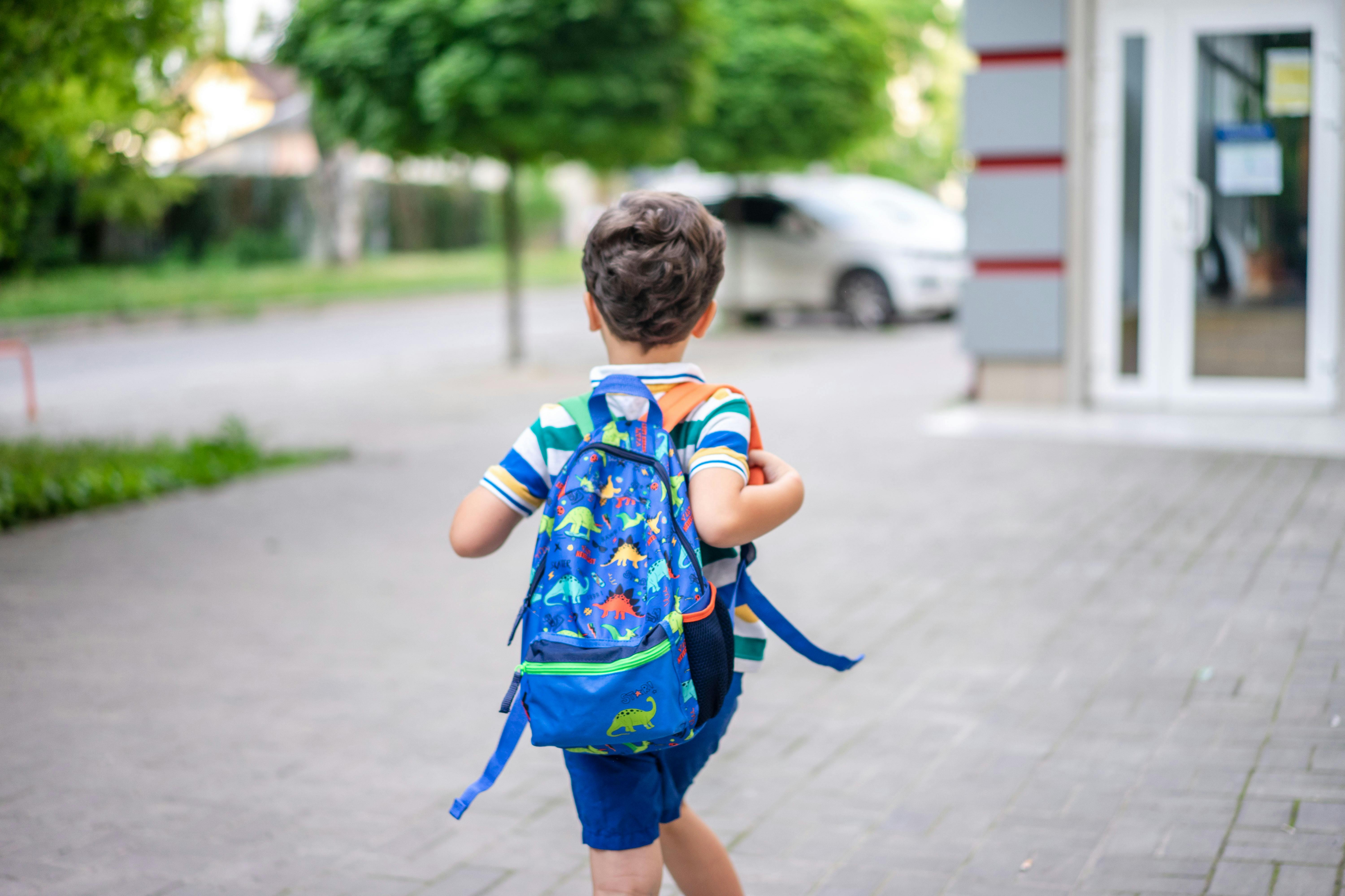 Existe uma idade certa para ir para a escolinha?