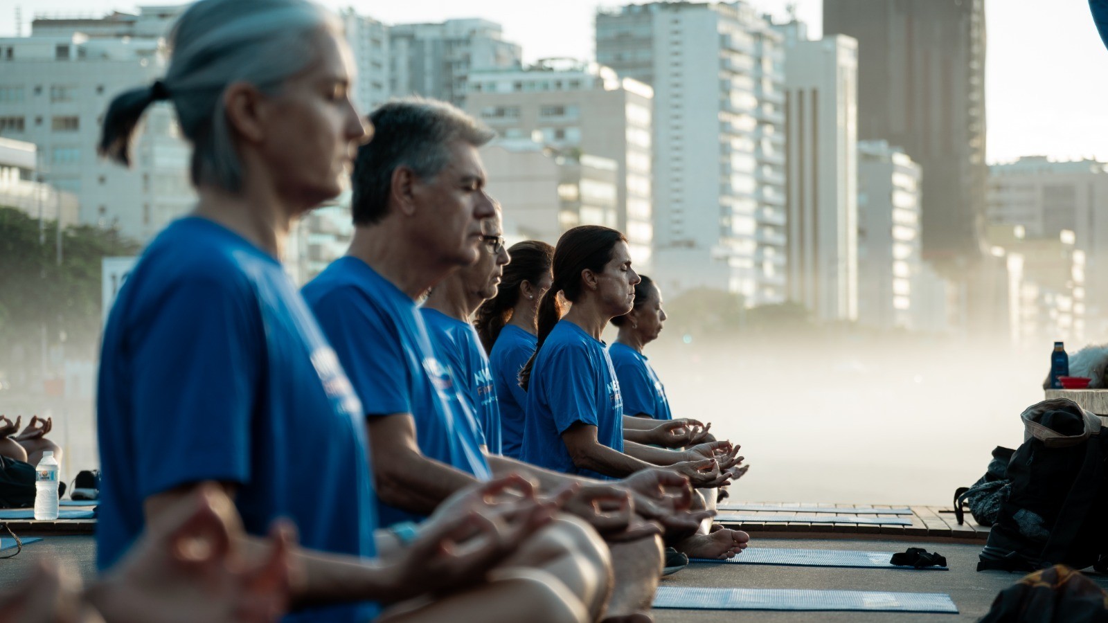 É grátis! Praia do Leblon volta a ter academia ao ar livre