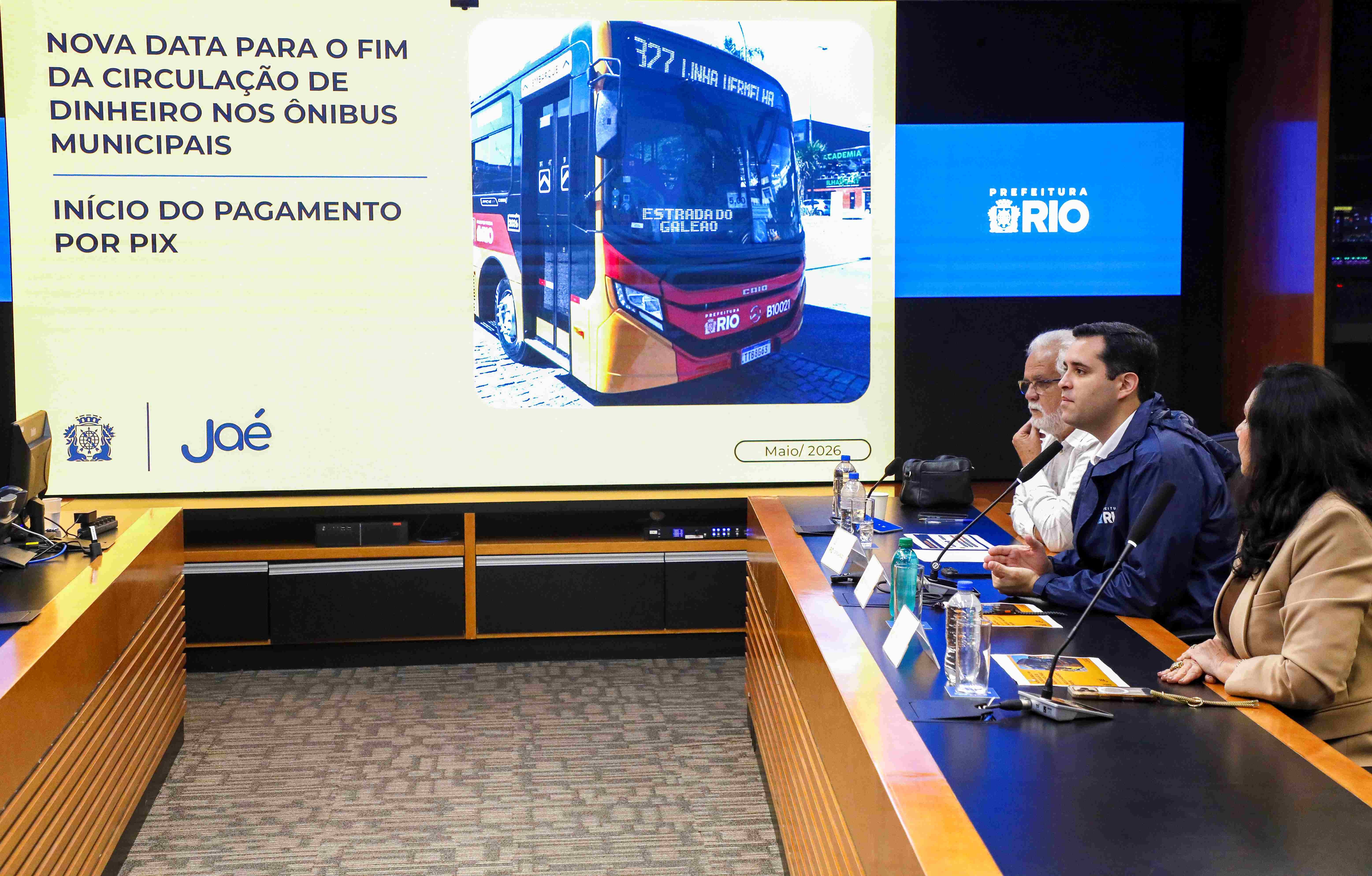 Ônibus do Rio vão aceitar pagamento em dinheiro até 28 de junho