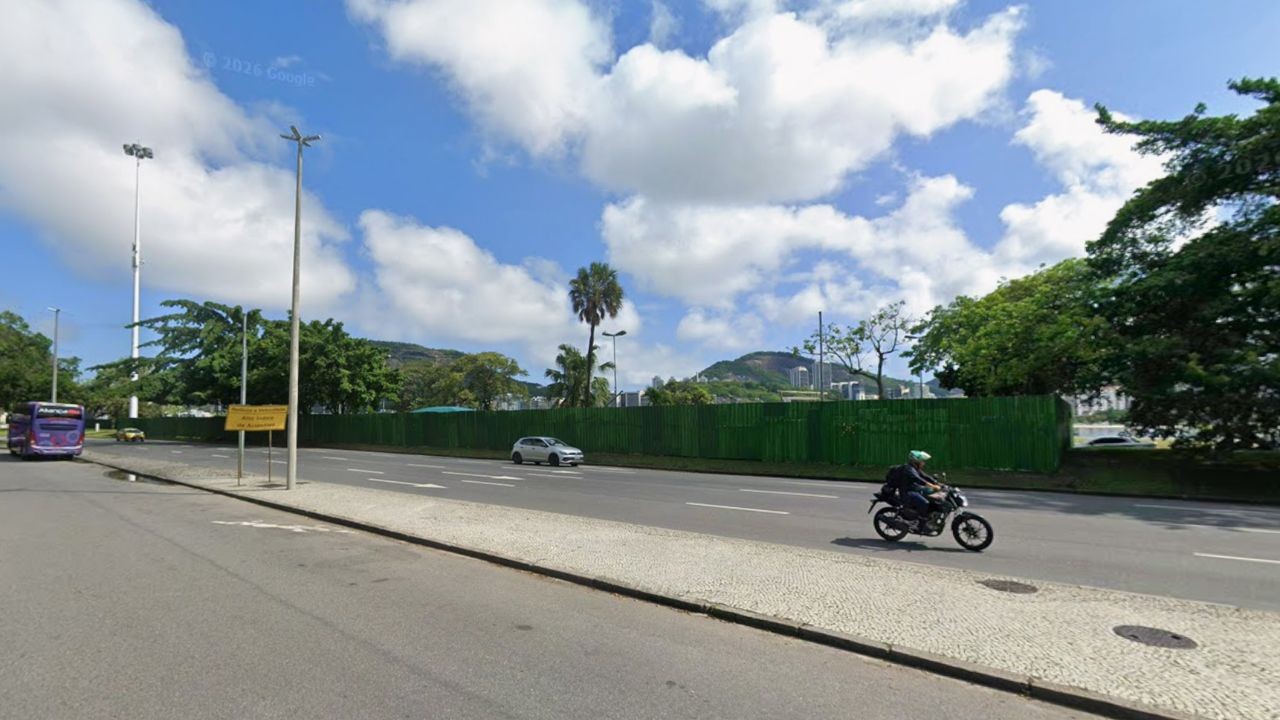 Obra de eletroposto no Aterro do Flamengo é embargada. Entenda