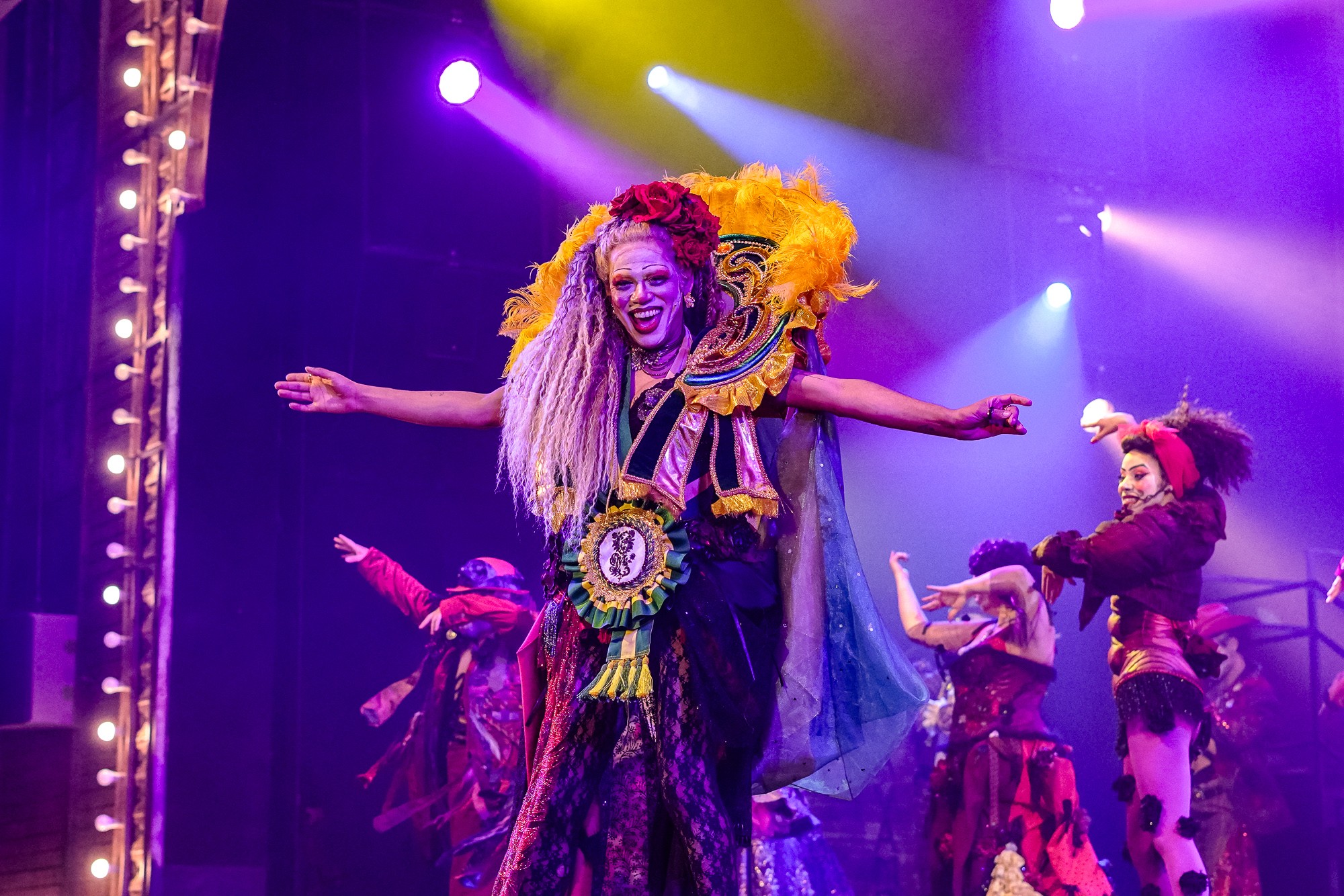 Teatro (Claudia Chaves): “Geni tira o verniz da hipocrisia”, diz Valéria