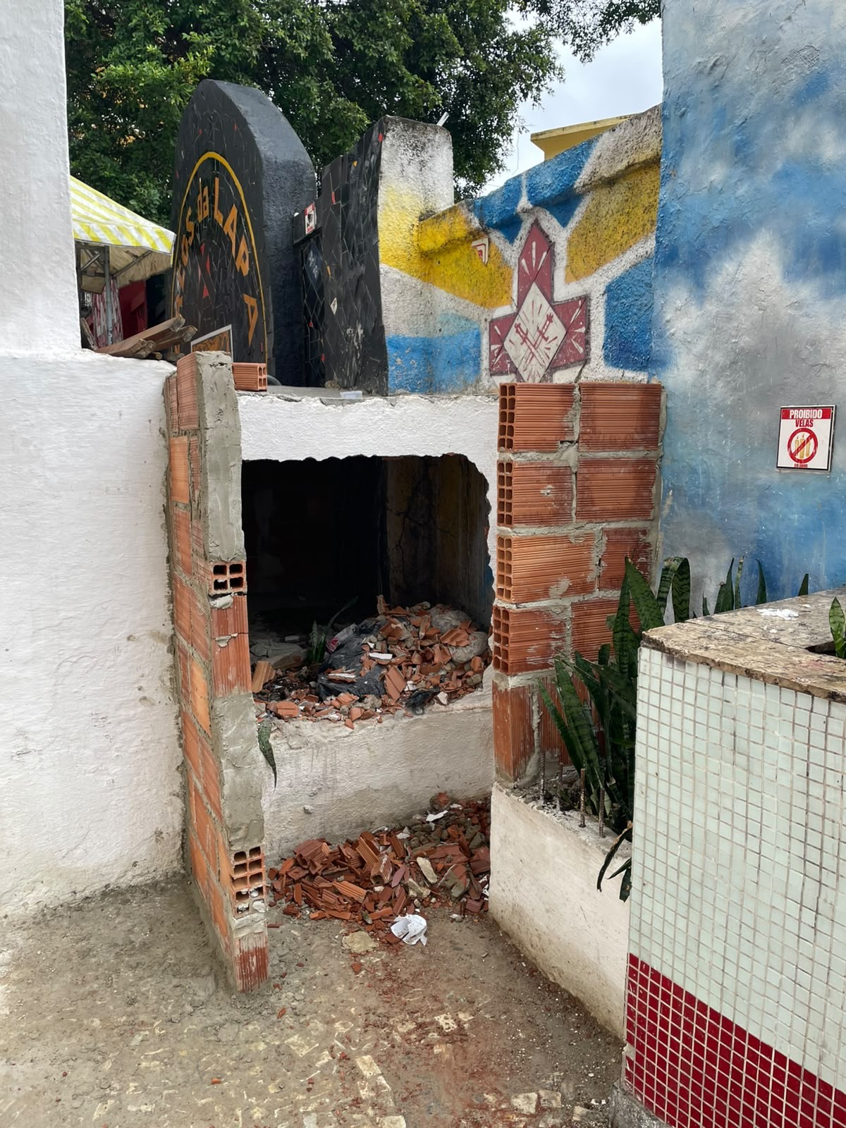 Depois da pichação, Arcos da Lapa ganham até “puxadinho” (vídeo)
