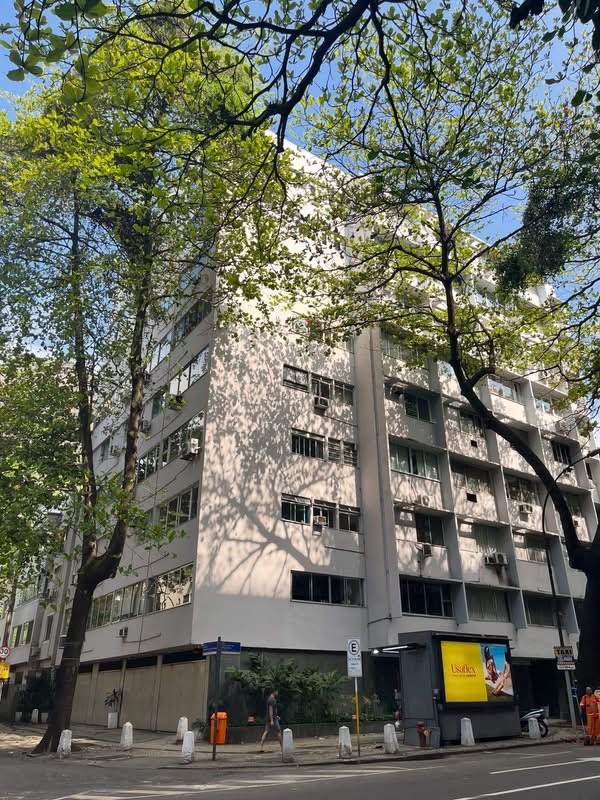 Rafael Bokor: Edifício Piancó, em Copa, somente com apartamentos dúplex